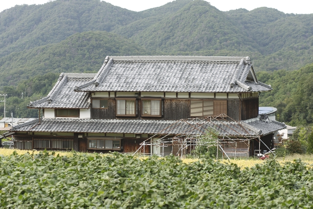 親の土地に家を建てる際に知っておきたい税金のこと トラブル対策についても解説 相続の相談なら 日本クレアス税理士法人